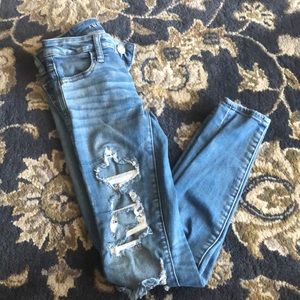 Light Rinse Distressed Jeans